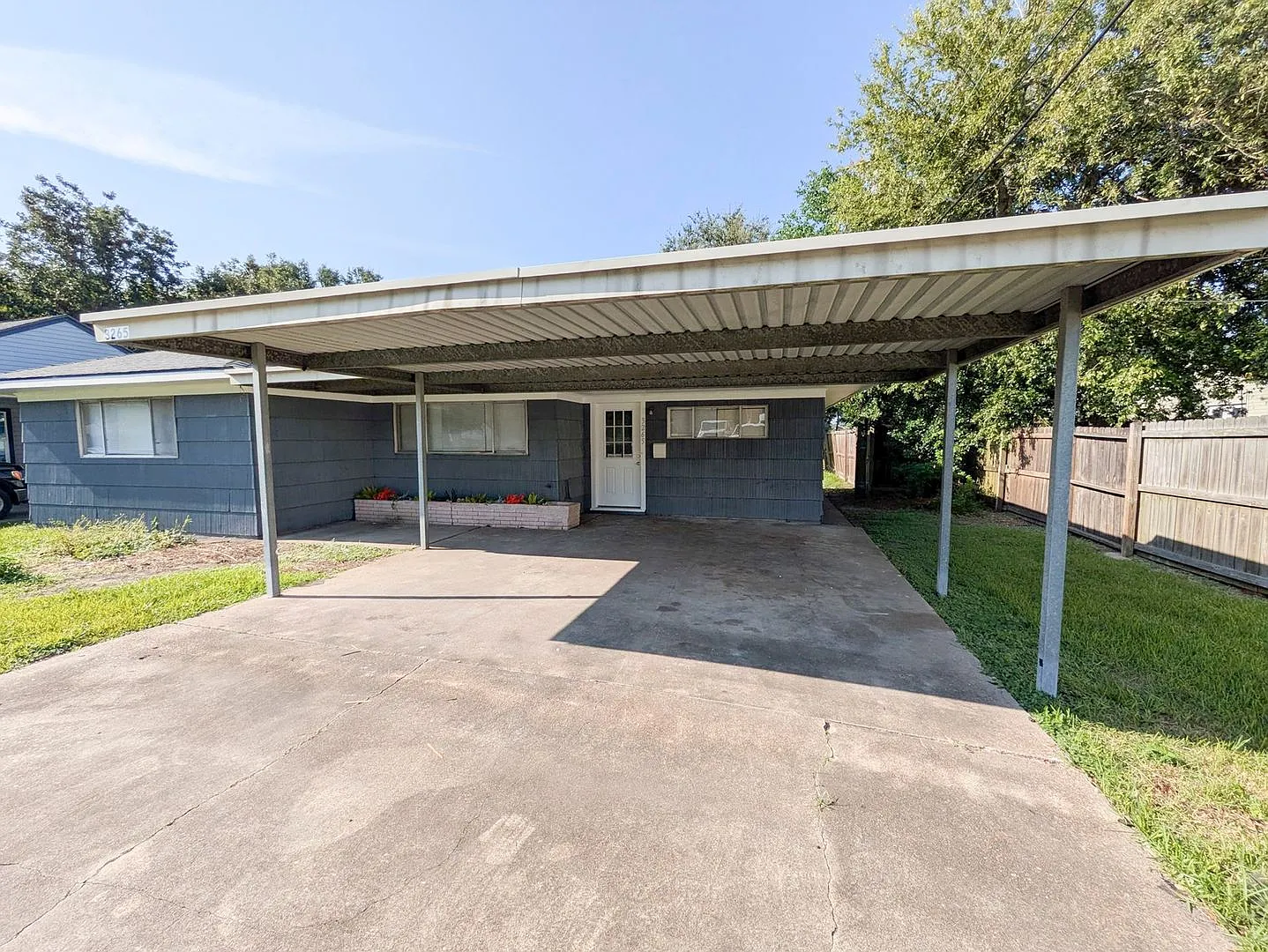 3265 East Drive, Groves, TX 77619 — Photo 2