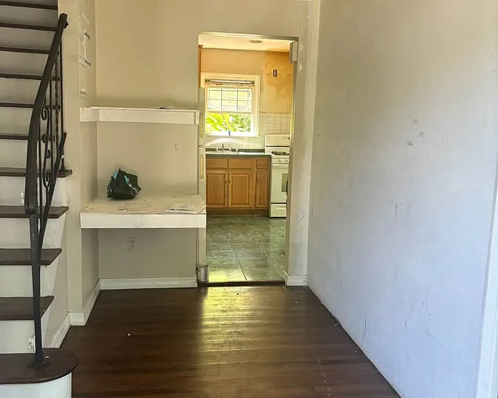 13 Brook St — Photo 8