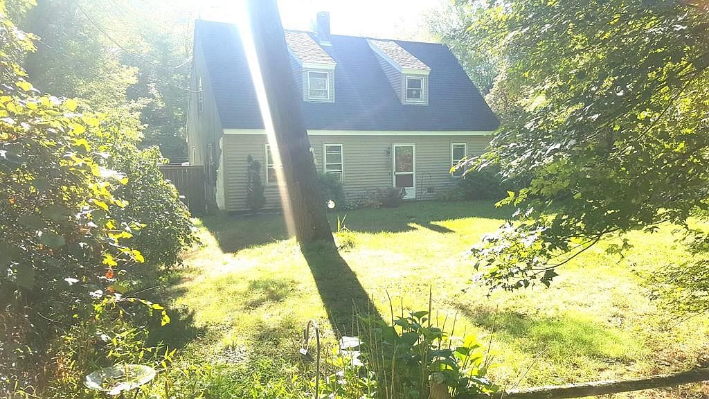 110 Seymour St, Berkley, MA 02779 Zillow