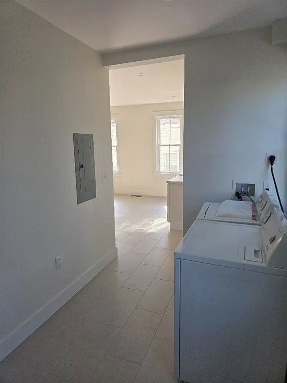 2 bed, 1.0 bath, 1700 sqft, $2,200 — Photo 4