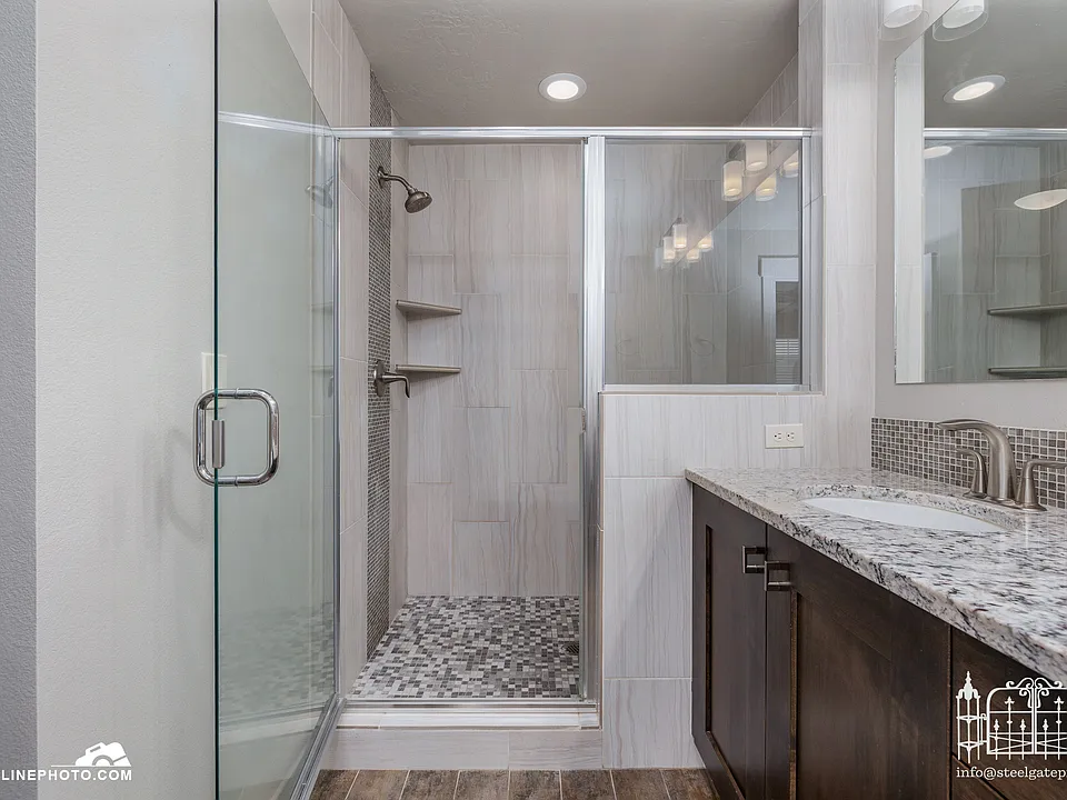 3287 E Thoroughbred Ln #3287