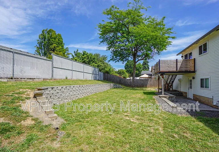 1708 NW 104th St — Photo 40