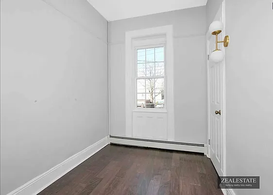 Rented by ZealEstate Group Inc | media 21