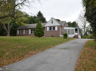 2955 Strasburg Rd, East Fallowfield, PA 19320