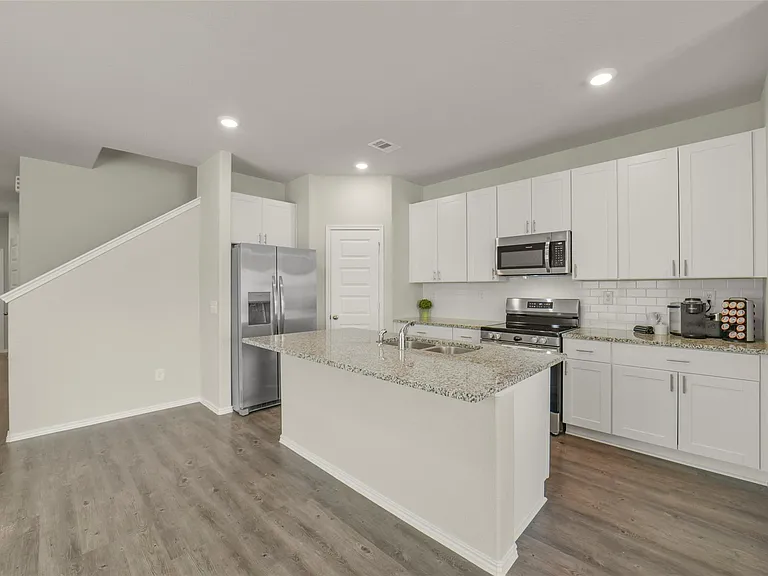 21610 Desert Lily Rd — Photo 11