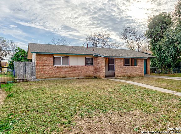 4th image of 434 E Villaret Blvd