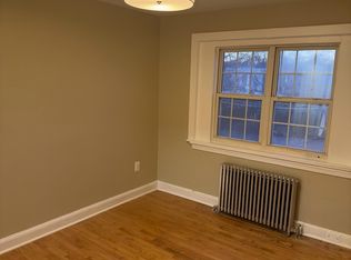 819 51st St SE APT 3, Washington, DC 20019