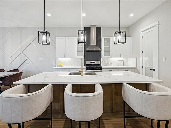 5th image of 719 Thornton Rd #C