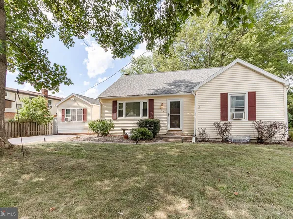 318 Bottorf Dr, State College, PA 16801