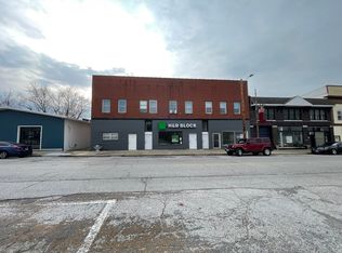 224 E Main St APT A, Staunton, IL 62088