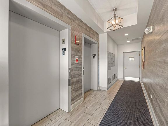 3rd image of 2030 Saint Regis Dr APT 321
