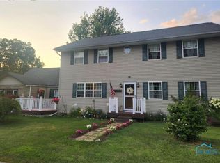 10690 Woodland Ave, Perrysburg, OH 43551