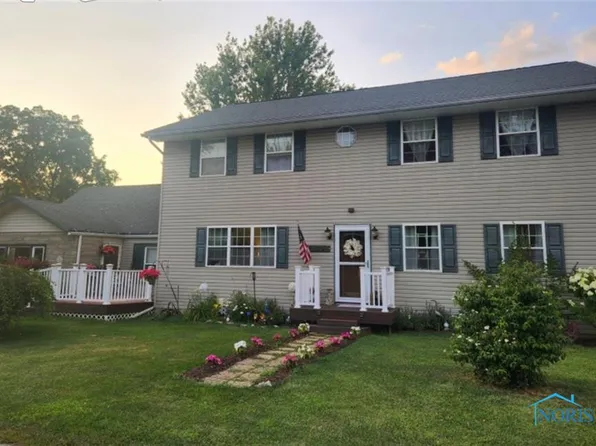 10690 Woodland Ave, Perrysburg, OH 43551