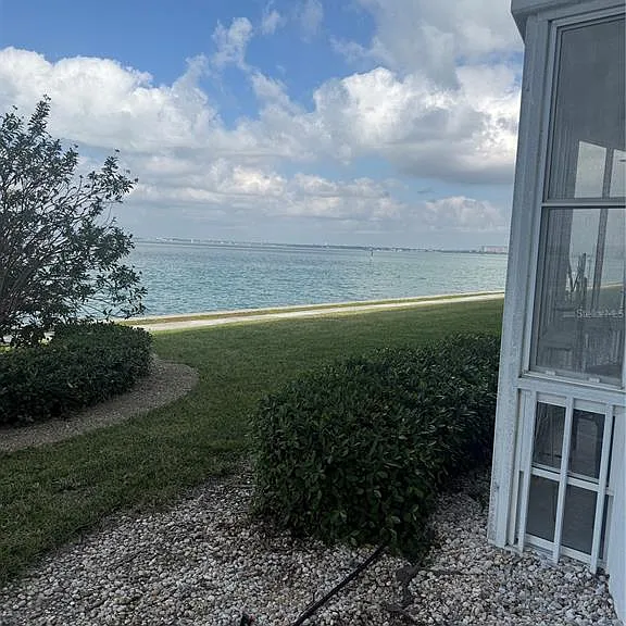 775 John Ringling Blvd #33 — Photo 33