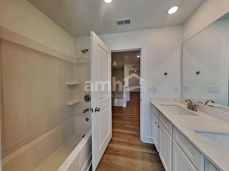 1499 Aquamarine Dr — Photo 14