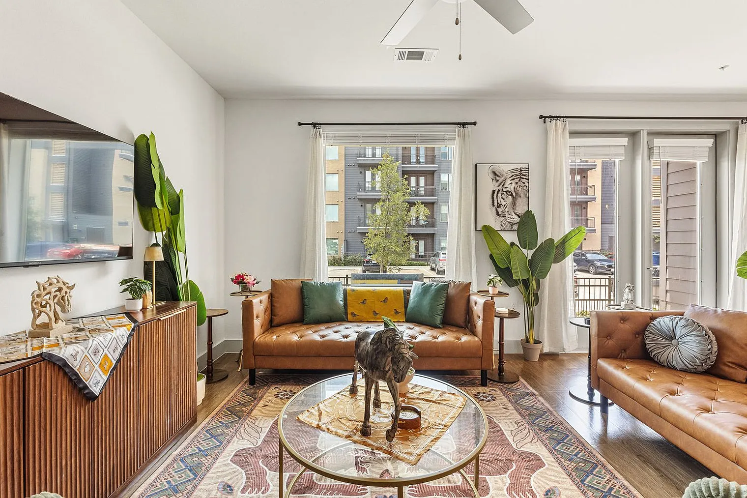 2 bed, 2.0 bath, 1248 sqft, $4,500 — Photo 3
