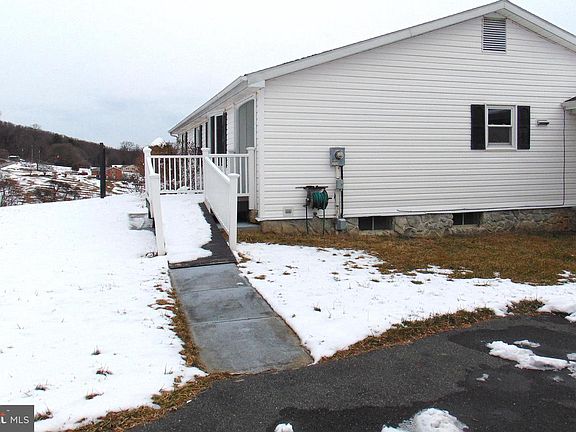 4th image of 2029 Reed Rd