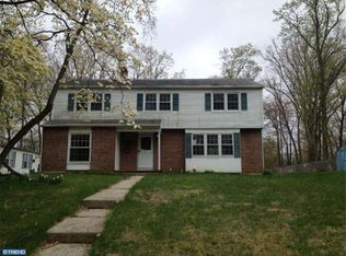 821 Liberty Dr, Somerdale, NJ 08083