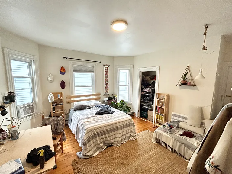 72 Calumet St #3F — Photo 4
