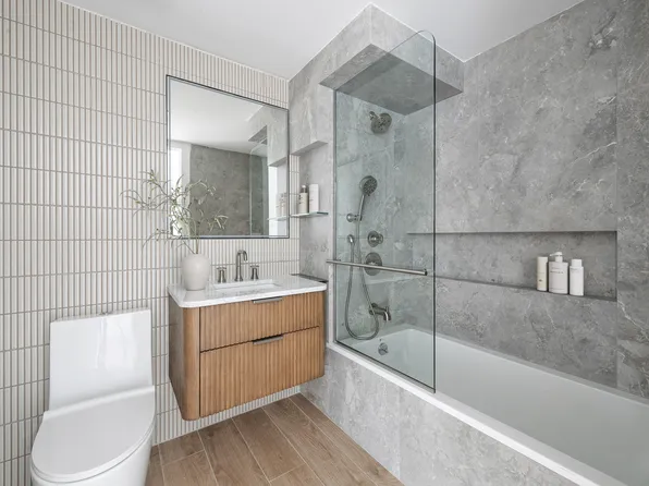 1811 Menahan Street image 6 of 13