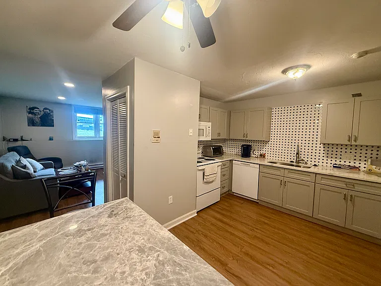 46 Gibbs St #1D — Photo 5
