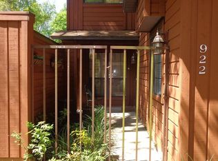 922 SW 57th Ter, Gainesville, FL 32607