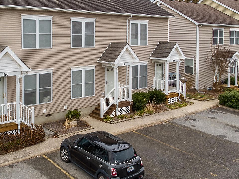 1st image of 15 Beverly Ct APT 4