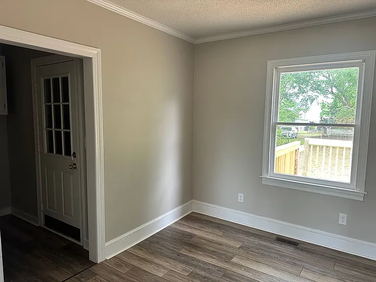 810 W Country Club Dr — Photo 5