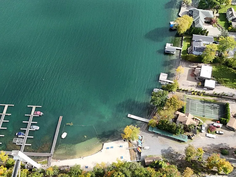 6 Harbour Ln — Photo 38