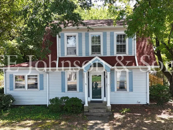 817 S Hawthorne Rd, Winston Salem, NC 27103
