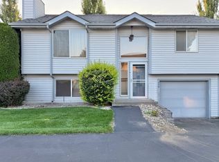 950 E Calkins Dr #1, Spokane, WA 99208