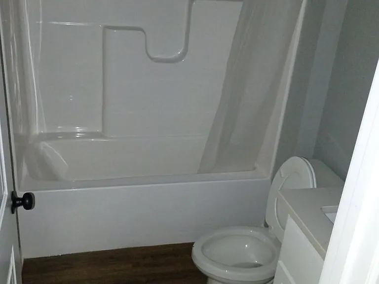 407 E Academy Ave — Photo 13