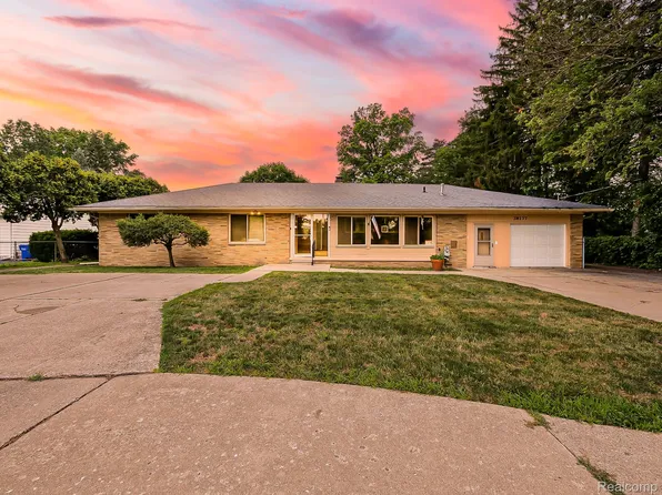 28177 Ryan Rd, Warren, MI 48092