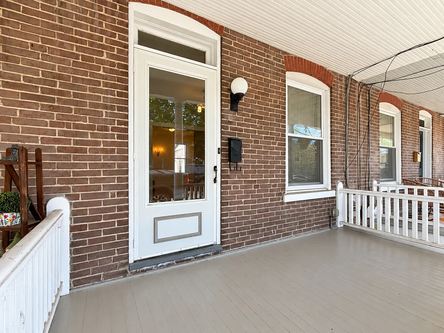 3 bed, 1270 sqft, $1,695 — Photo 2