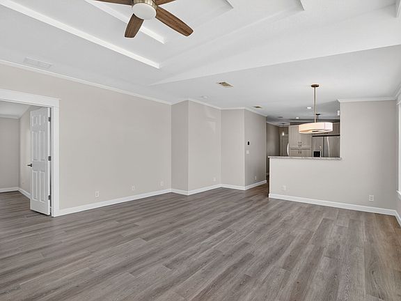 11th image of 3177 N Huntington Ave