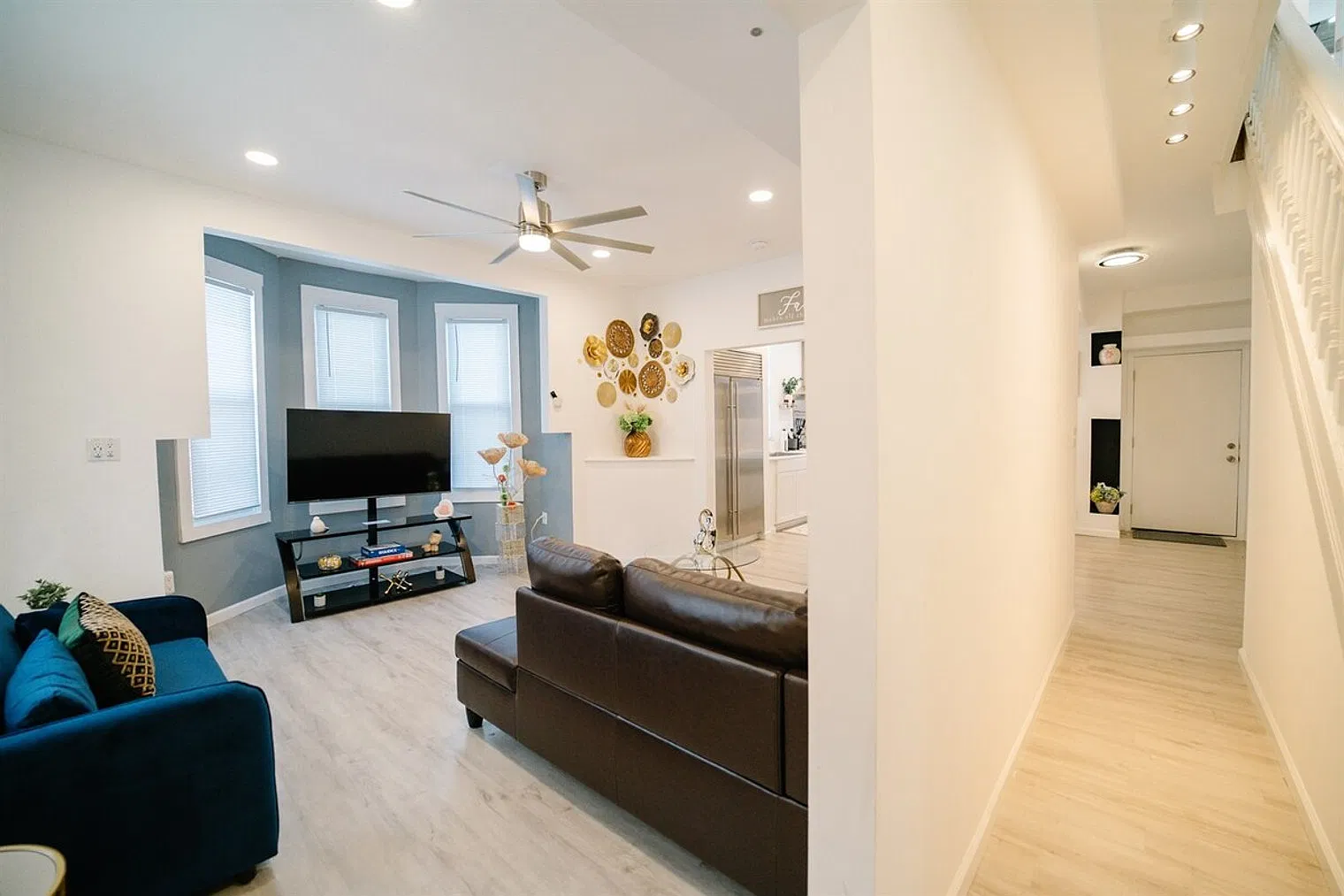 5 bed, 5.0 bath, $5,146 — Photo 2