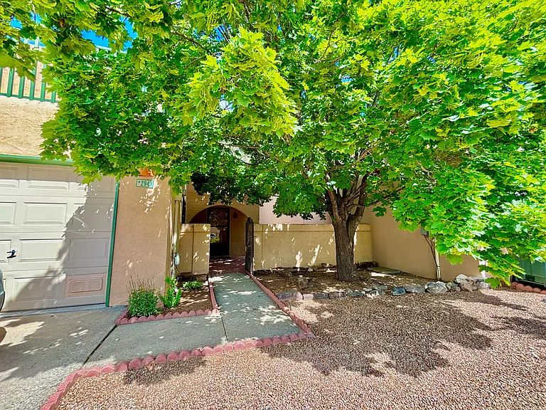 2949 Calle De Ovejas #D — Photo 24
