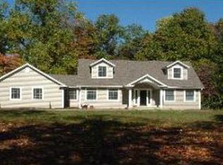 6221 Nehrt Rd, Bloomington, IN 47408