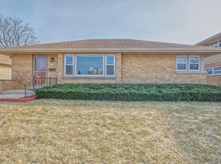 319 W Lexington Blvd, Glendale, WI 53217