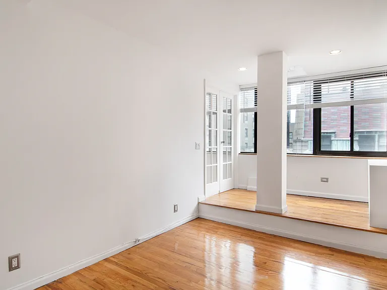 150 W 58th St #13B — Photo 9