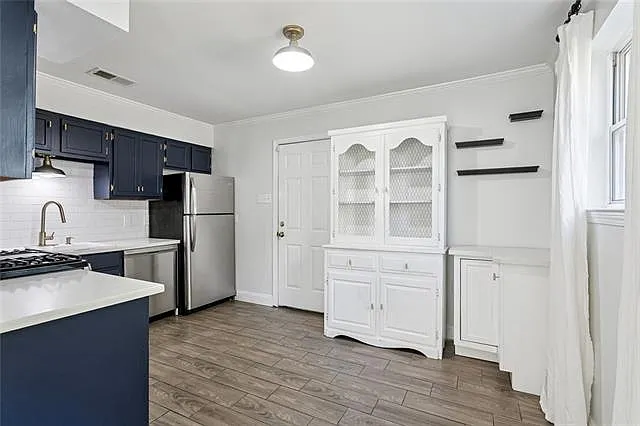 278 W Robert E Lee Blvd — Photo 6