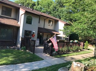 334 Woodland Ct, Coram, NY 11727