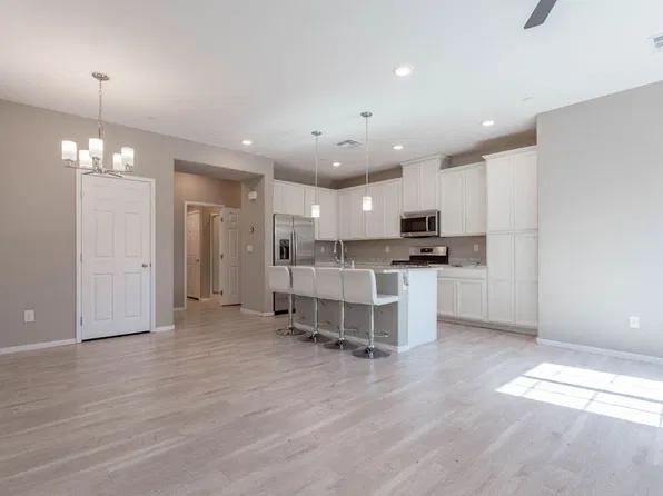 8535 Insignia Ave Unit 102, Las Vegas, NV 89178