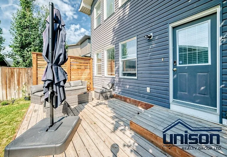 47 N Evanspark Rd NW — Photo 48