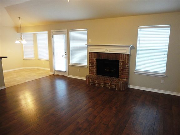 2nd image of 1720 Hope Town Dr