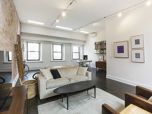 Sold by Sotheby's International Realty | media 3