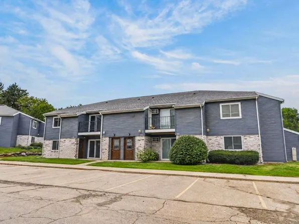 1403 Whispering Pines Way, Fitchburg, WI 53713