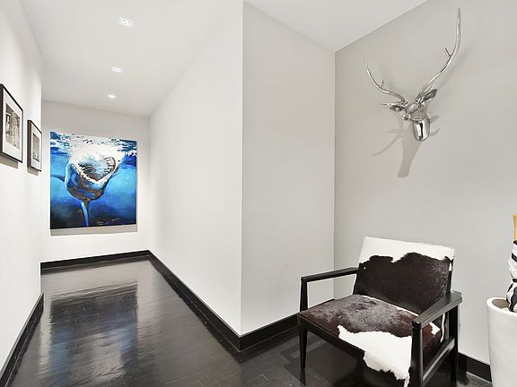 5th image of 18-20 Pine St #1413