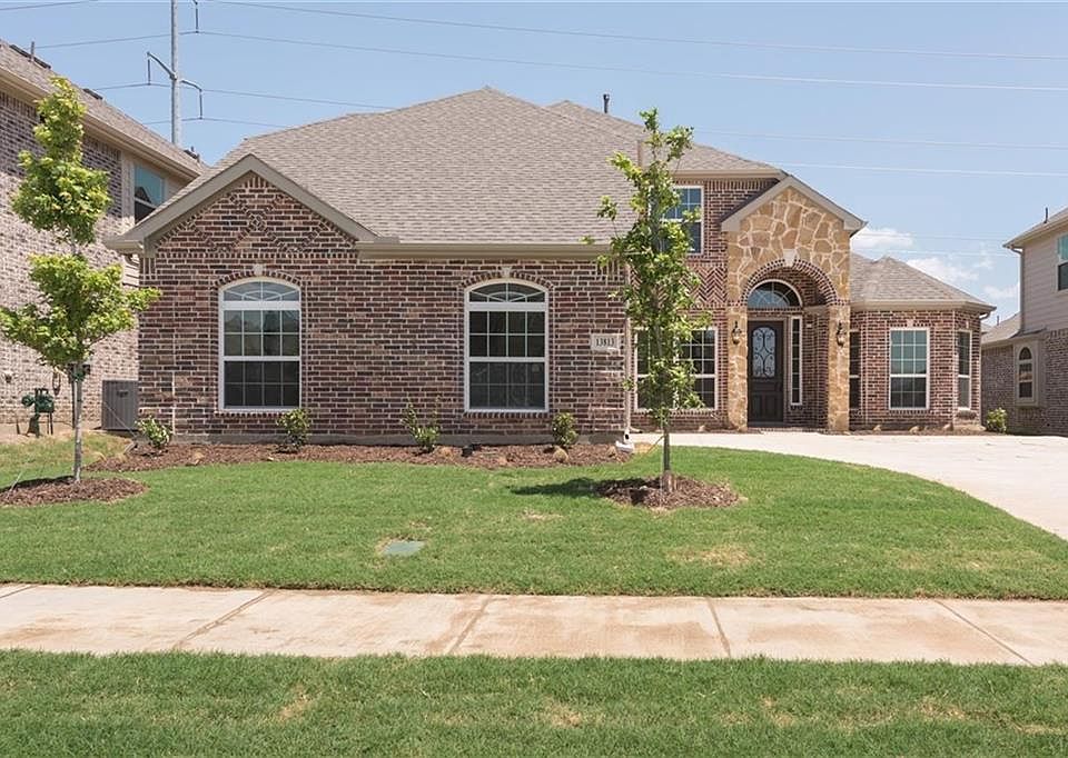 1st image of 13813 Bluebell Dr