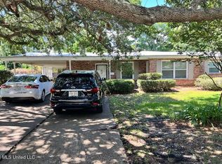 2117 Fulton Ave, Pascagoula, MS 39567